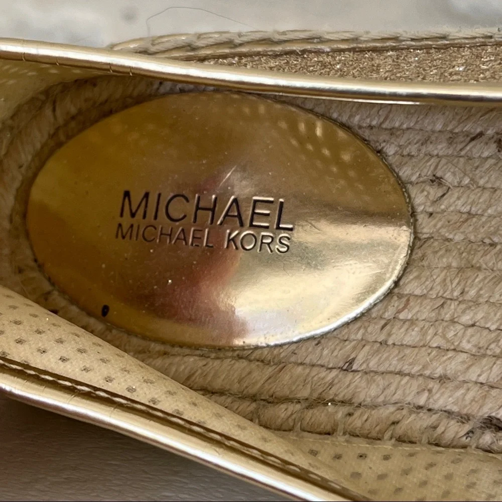 Michael Kors Kendrick espadrilles flats gold leather perforated metallic 8.5